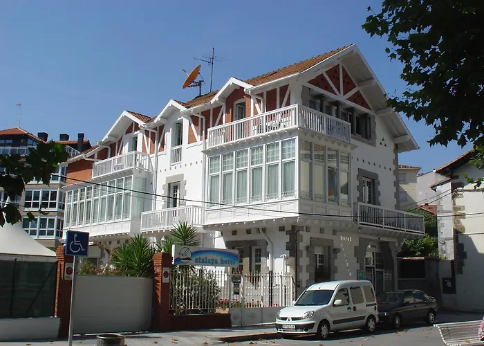 Hotel familiar: Hotel Atalaya- Free Parking Gratuito